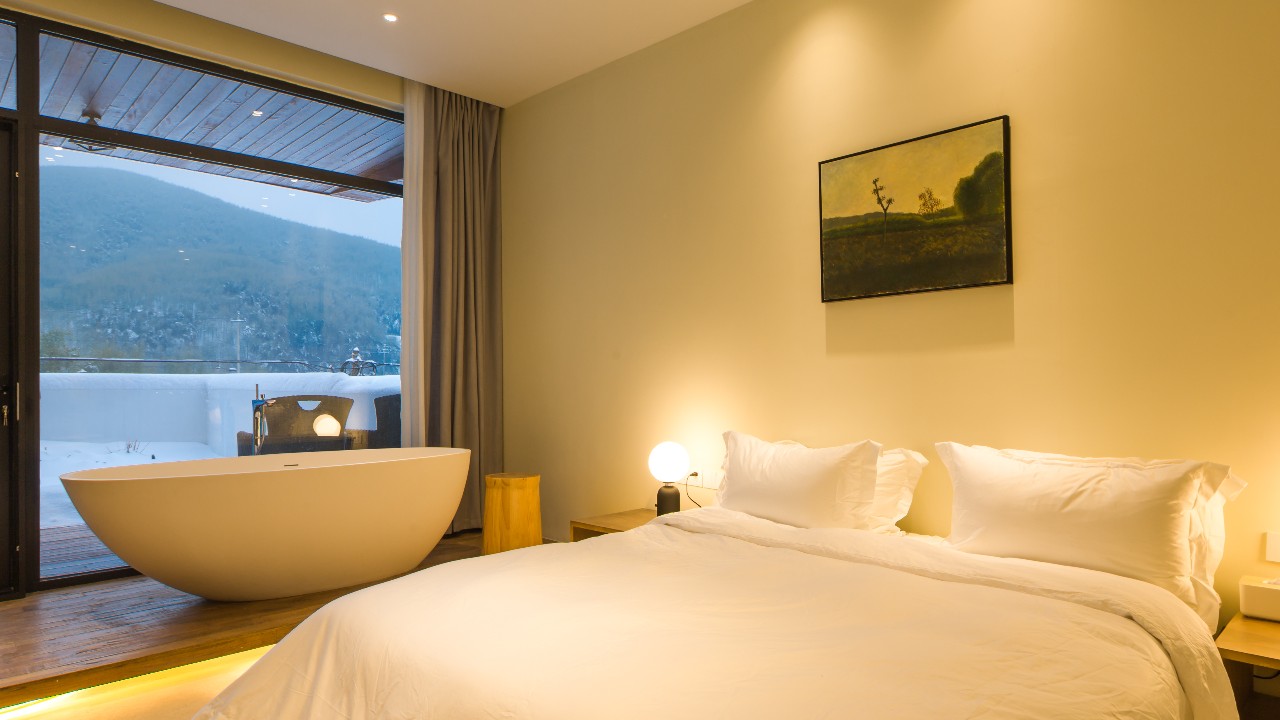 莫干山魚(yú)缸·花田美宿，旅途雖驅(qū)愁不如早還家