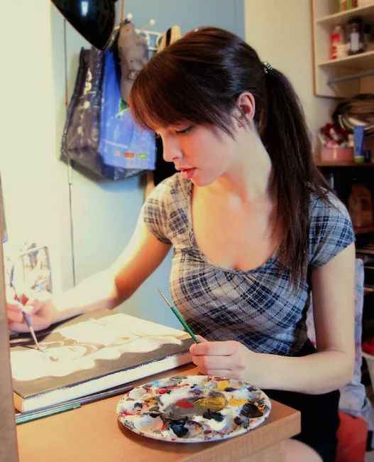 肖像插畫遇上植物花卉，碰撞出不一樣的火花！