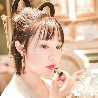 清新可愛小女孩女生頭像，唯美古風真人頭像