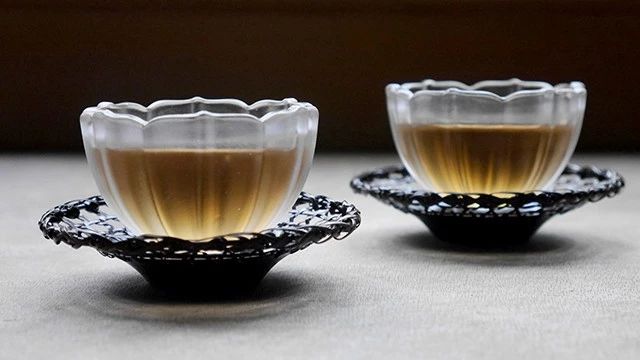 琉璃茶具美哉！淺析精致茶具設(shè)計(jì)介紹