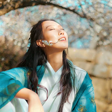 花開半夏女生頭像，唯美古風(fēng)真人頭像