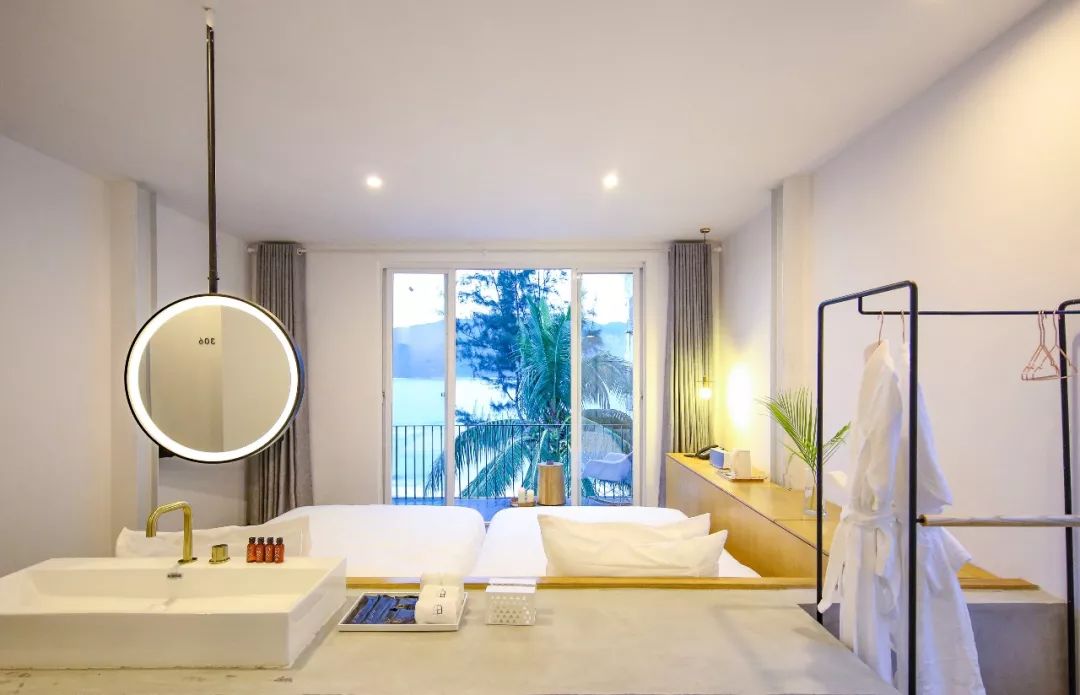 三亞·六甲，大海中放肆的玩才對(duì)得起青春