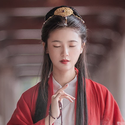 優(yōu)雅紅衣女生頭像，唯美古風(fēng)真人頭像