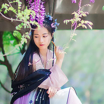 高貴氣質(zhì)紫藤女生頭像，唯美古風(fēng)真人頭像