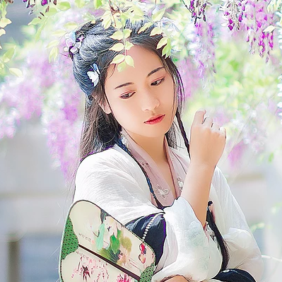 高貴氣質(zhì)紫藤女生頭像，唯美古風(fēng)真人頭像