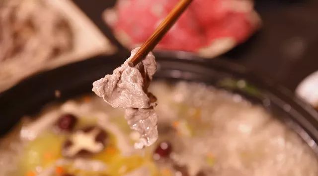 光和云朵·雪寶頂，喂馬劈柴看盡四季繁華