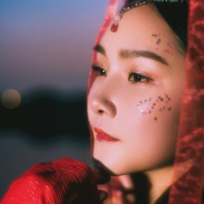 紅衣裳女生頭像，唯美古風真人頭像