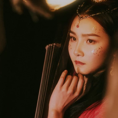 紅衣裳女生頭像，唯美古風真人頭像