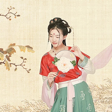 古典牡丹帶傘團(tuán)扇女生頭像，唯美古風(fēng)真人頭像