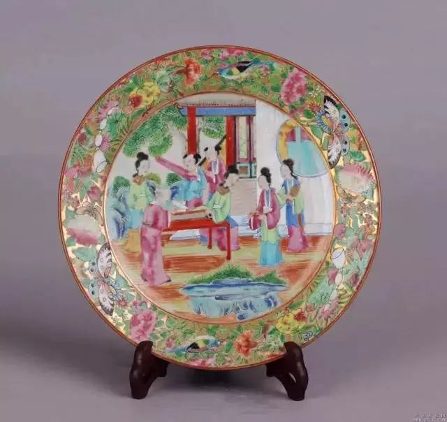 自帶仙氣的手繪插畫，古典與現(xiàn)代的巧妙結(jié)合