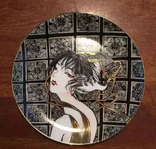 自帶仙氣的手繪插畫，古典與現(xiàn)代的巧妙結(jié)合