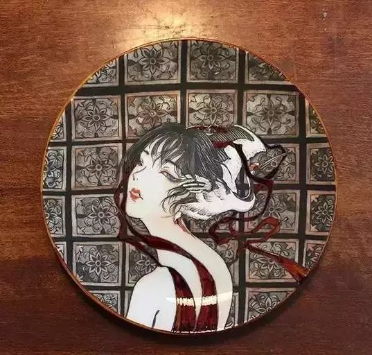 自帶仙氣的手繪插畫，古典與現(xiàn)代的巧妙結(jié)合