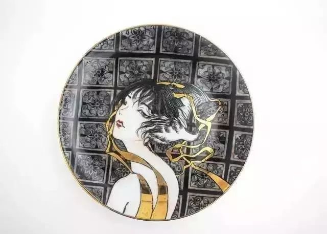 自帶仙氣的手繪插畫，古典與現(xiàn)代的巧妙結(jié)合