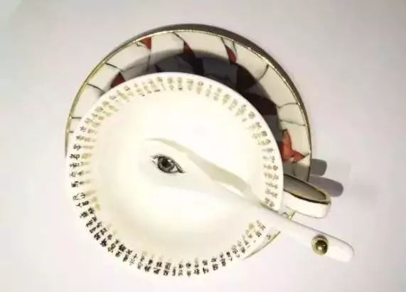 自帶仙氣的手繪插畫，古典與現(xiàn)代的巧妙結(jié)合