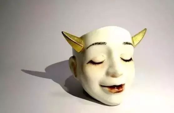 自帶仙氣的手繪插畫，古典與現(xiàn)代的巧妙結(jié)合