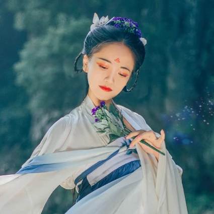 青蓮芙蓉女生頭像，唯美古風(fēng)真人頭像