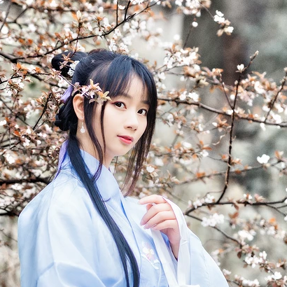 風(fēng)花雪月帶傘女生頭像，唯美古風(fēng)真人頭像