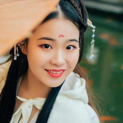 超萌可愛帶團扇女生頭像，唯美古風真人頭像