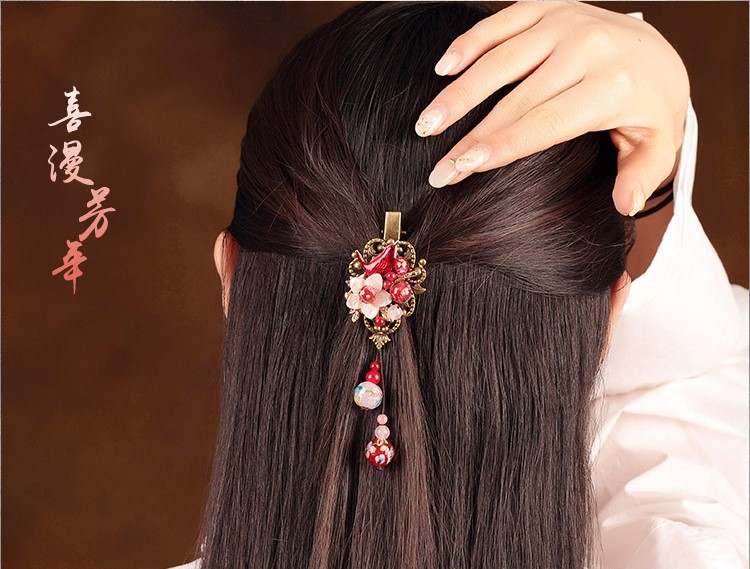 喜漫芳華發(fā)夾，嬌媚典雅紅色發(fā)飾頭飾