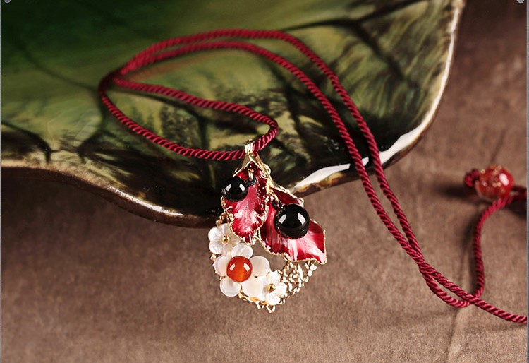 簡約貝殼花朵吊墜首飾，妖艷古風(fēng)紅色項(xiàng)鏈