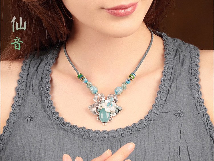 小清新文藝短款項鏈，藍色琉璃鎖骨鏈首飾