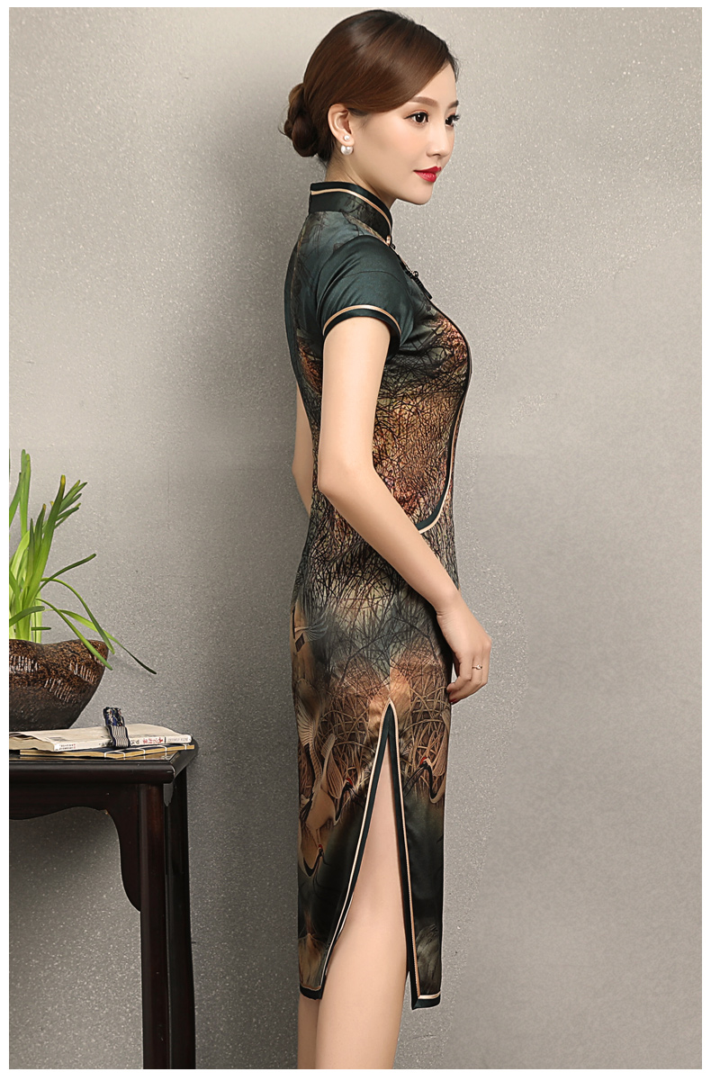 家佳樂文學(xué)仙鶴飛舞旗袍，優(yōu)雅古典修身旗袍裙