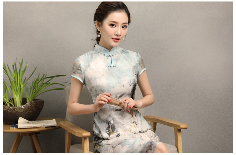 清雅華貴白玉蘭旗袍，復(fù)古真絲旗袍裙