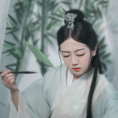 文藝清新碧春女生頭像，唯美古風(fēng)真人頭像