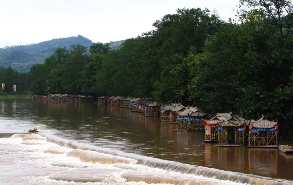 中國最適合私奔的10個古鎮(zhèn)：春暖花開旅途美麗！