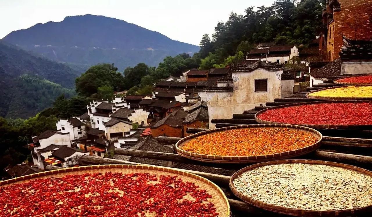 中國最適合私奔的10個(gè)古鎮(zhèn)：春暖花開旅途美麗！