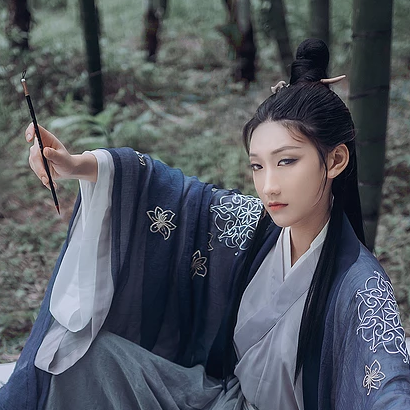 禪意喝酒女生頭像，唯美古風(fēng)真人頭像