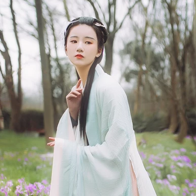 清新花朵帶傘女生頭像，唯美古風(fēng)真人頭像