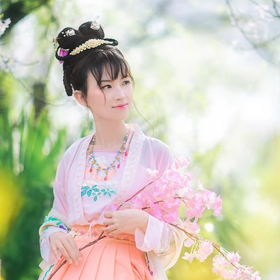 櫻粉清新女生頭像，唯美古風(fēng)真人頭像