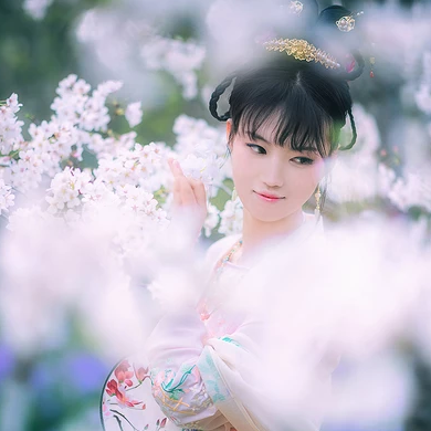 櫻粉清新女生頭像，唯美古風(fēng)真人頭像