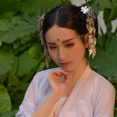 青山煙雨女生頭像，唯美古風(fēng)真人頭像