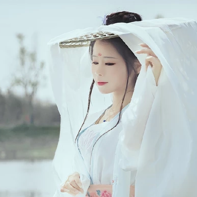 明媚江湖女生頭像，唯美古風真人頭像