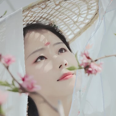 明媚江湖女生頭像，唯美古風真人頭像