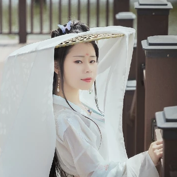 明媚江湖女生頭像，唯美古風真人頭像