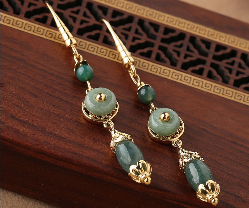 氣質(zhì)翡翠吊墜耳環(huán)，古風古典首飾