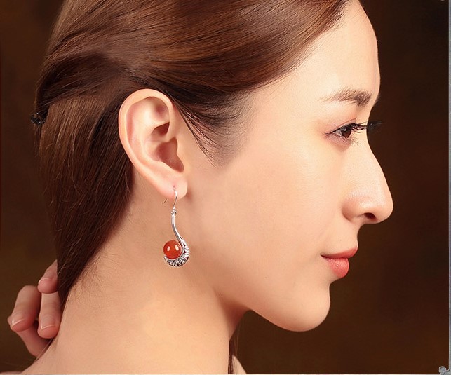 傾若典雅氣質(zhì)耳環(huán)，簡約古風(fēng)紅色首飾
