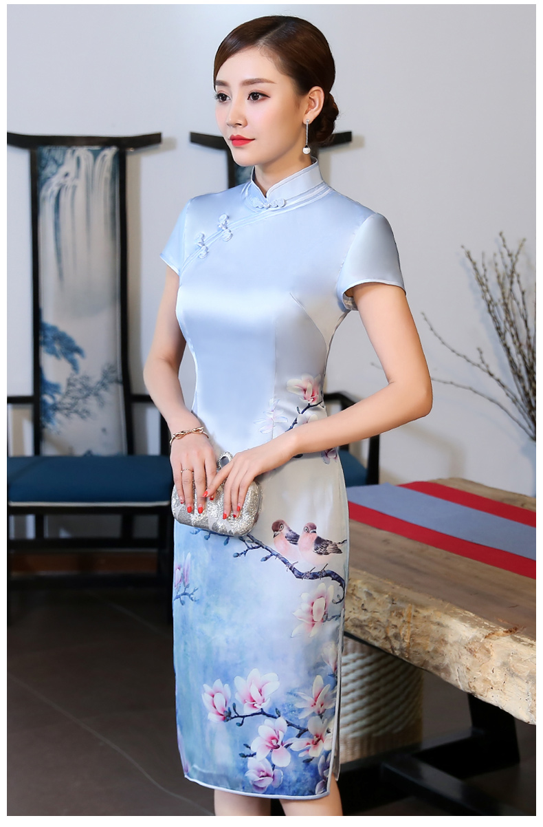 優(yōu)雅蘭花藍(lán)色旗袍，淡雅清新旗袍裙