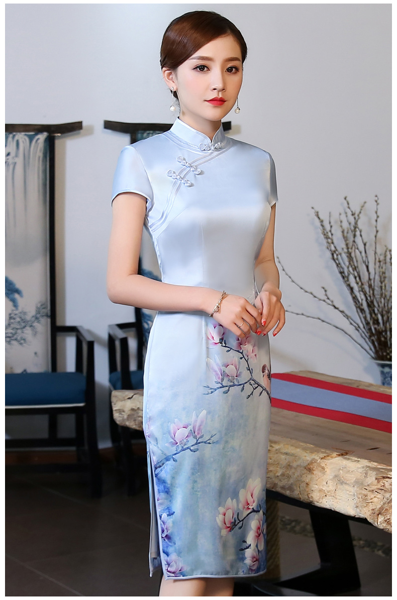 優(yōu)雅蘭花藍(lán)色旗袍，淡雅清新旗袍裙