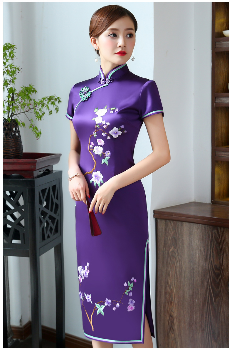 精致繡花高貴紫旗袍，時尚典雅旗袍裙