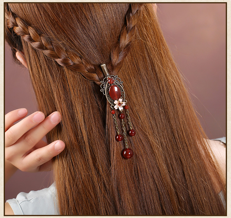 古典美人的發(fā)夾，溫婉氣質(zhì)紅色頭飾