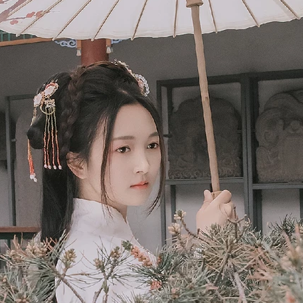 甜美可愛帶傘團扇女生頭像，唯美古風真人頭像