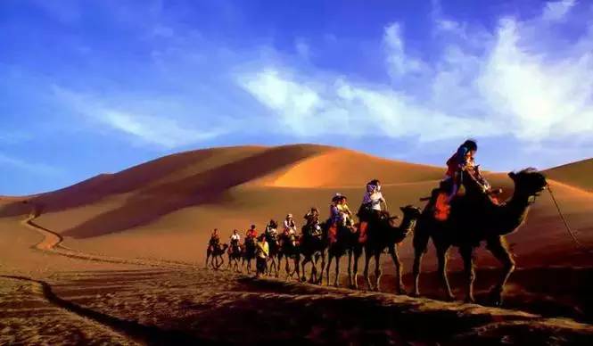 《天邊的駱駝》，震撼的沙漠風(fēng)景之美!