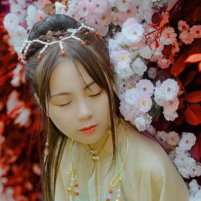 花開芬芳女生頭像，唯美古風(fēng)真人頭像