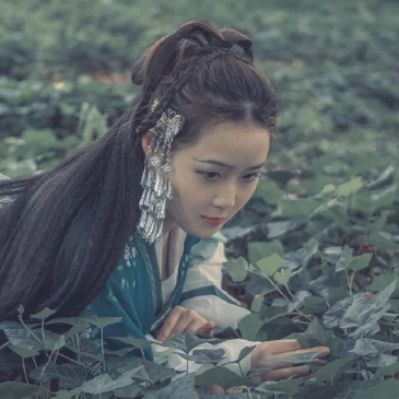 青衣帶斗笠女生頭像，唯美古風(fēng)真人頭像