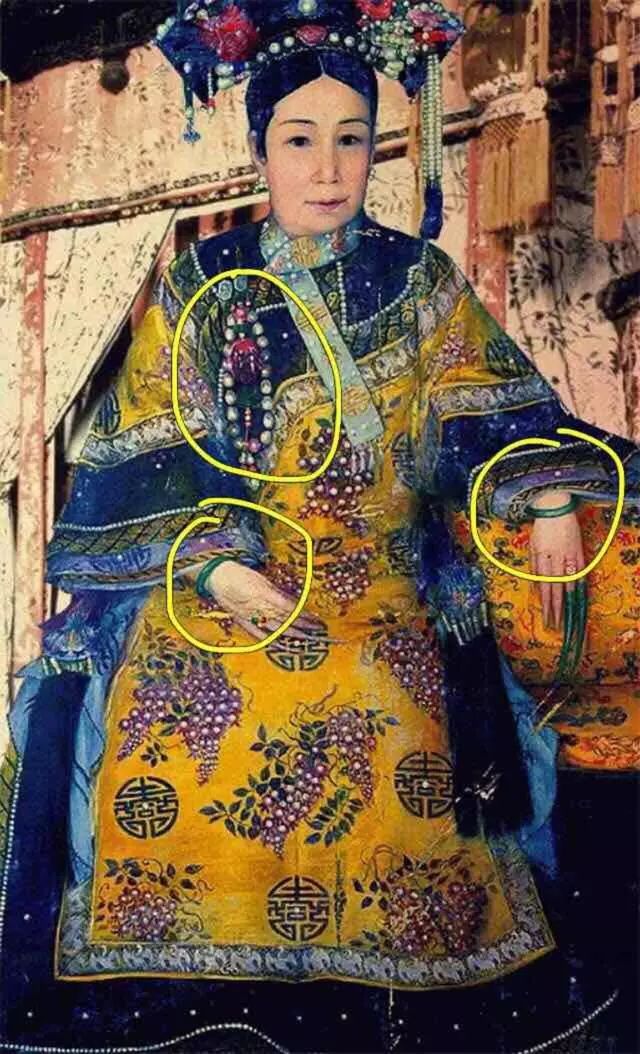 手串怎么戴？左戴玉右戴銀養(yǎng)生更養(yǎng)人！