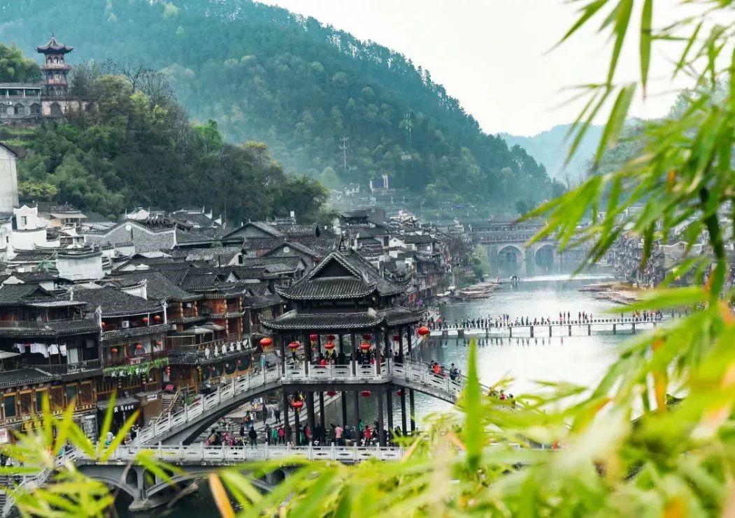 古鎮(zhèn)情懷：30個(gè)古鎮(zhèn)愿有人與你一起踏足！